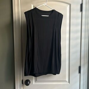 Lululemon long pleated black tank. Size large